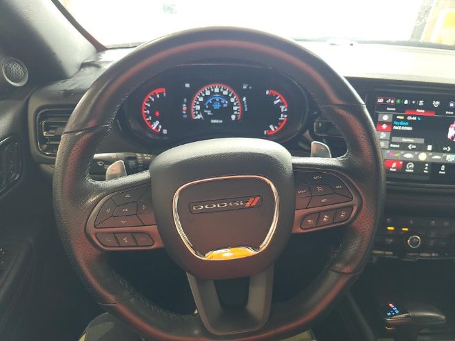 Used 2023 Dodge Durango R/T w/ Tow 'N Go Package AWD/4WD image 13