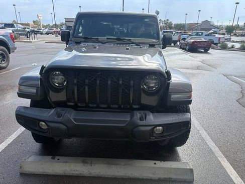 Used 2021 Jeep Gladiator Sport AWD/4WD image 6