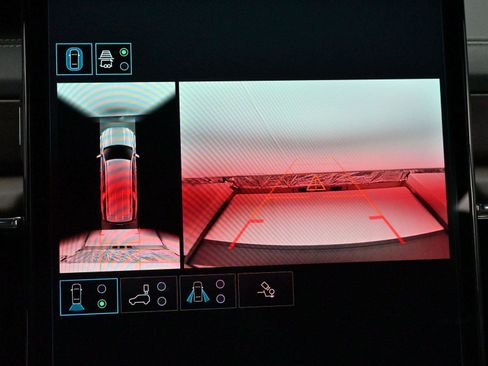 Used 2025 GMC Yukon XL Denali Ultimate w/ LPO, Floor Liner Package image 26