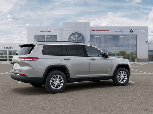 New 2026 Jeep Grand Cherokee L Laredo AWD/4WD image 4