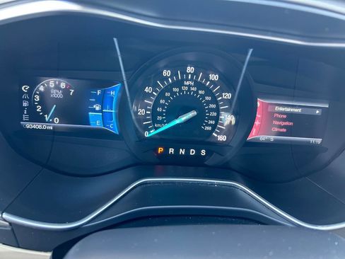 Used 2014 Ford Fusion SE w/ Equipment Group 202A image 9