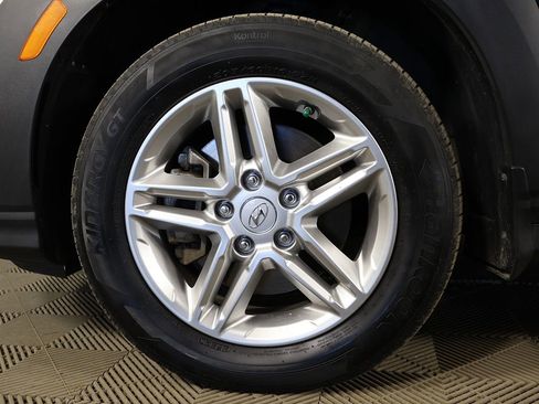 Used 2023 Hyundai Kona SE AWD/4WD image 18