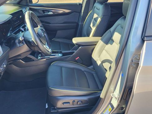 Used 2025 Chevrolet TrailBlazer ACTIV image 17