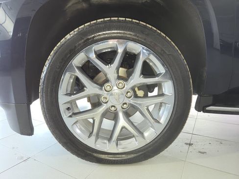 Used 2019 Chevrolet Tahoe Premier w/ Max Trailering Package AWD/4WD image 12