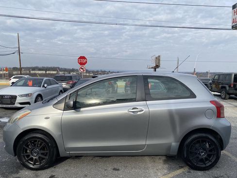 Used 2008 Toyota Yaris 2-Door Hatchback image 8