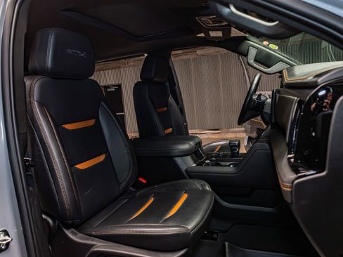 Used 2024 GMC Sierra 1500 AT4 w/ Technology Package image 29