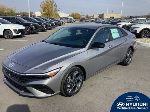 Certified 2025 Hyundai Elantra SEL w/ Cargo Package image 1