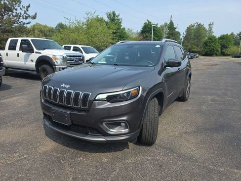 Used 2019 Jeep Cherokee Limited AWD/4WD image 3