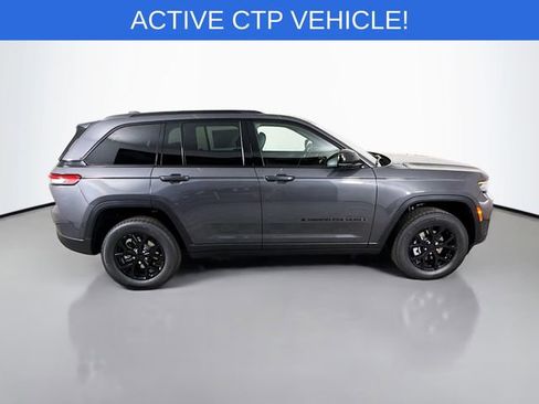 New 2025 Jeep Grand Cherokee Altitude w/ Trailer Tow Package image 8