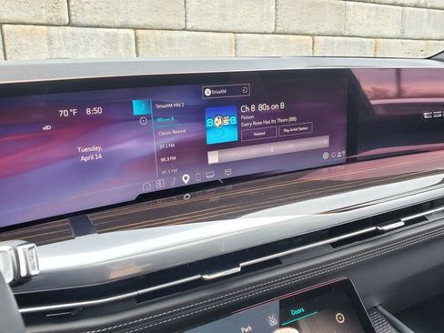Certified 2025 Cadillac Escalade ESV Premium Luxury w/ Touring Package AWD/4WD image 26