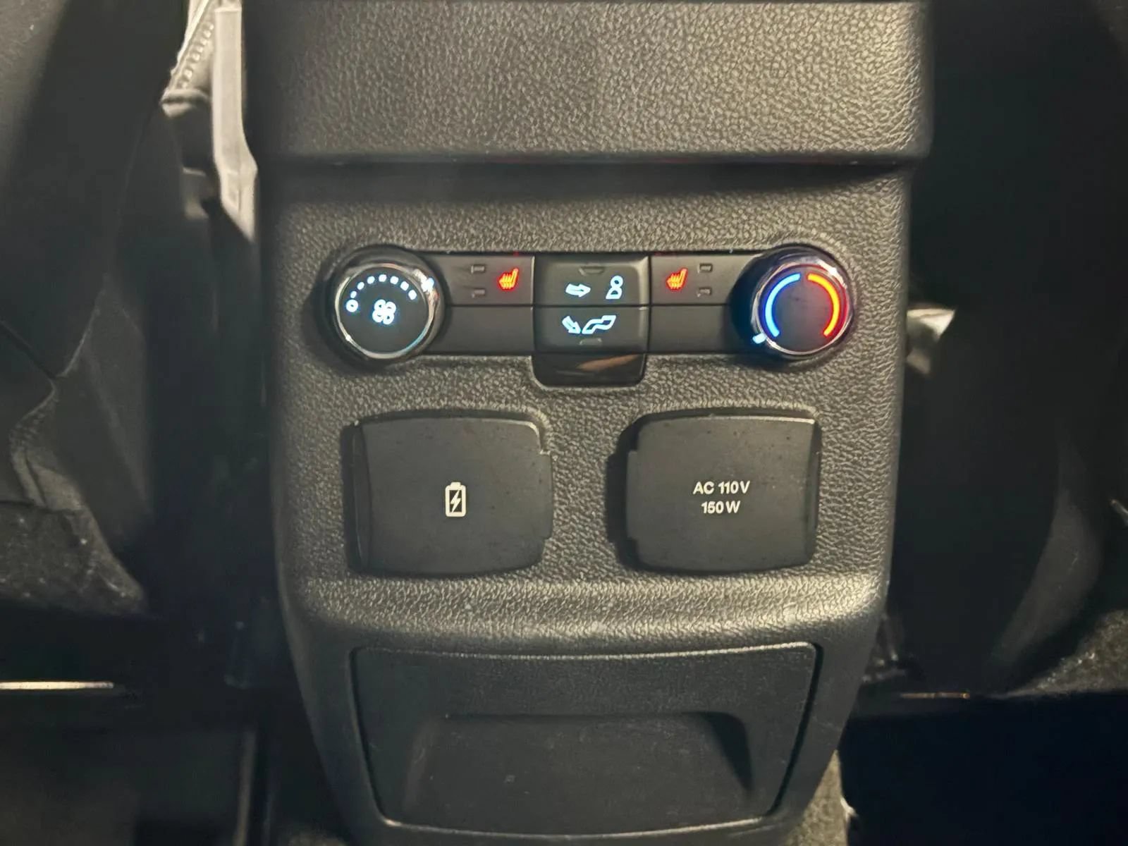 Used 2018 Ford Explorer Platinum AWD/4WD image 35
