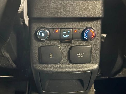 Used 2018 Ford Explorer Platinum AWD/4WD image 35
