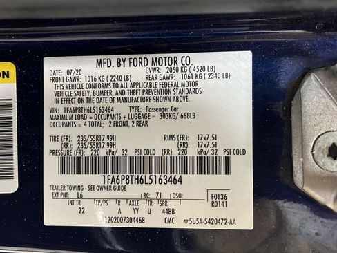 Used 2020 Ford Mustang Coupe RWD image 26