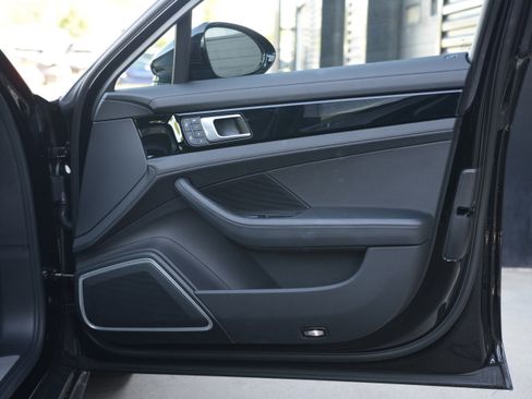 Certified 2023 Porsche Panamera image 26
