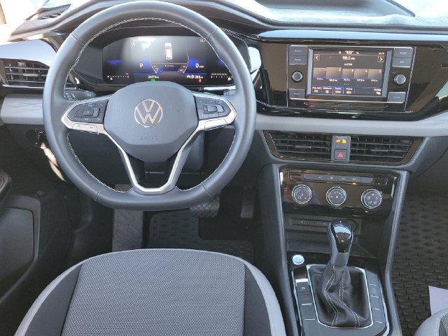 Used 2024 Volkswagen Taos S w/ MDO Package FWD image 9