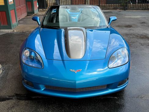 Used 2009 Chevrolet Corvette Convertible w/ Preferred Equipment Group RWD image 19