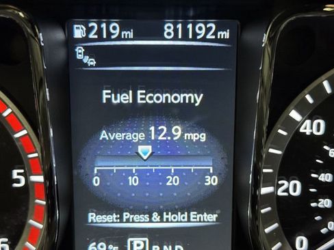 Used 2017 Nissan Titan SV image 12