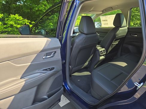 New 2025 Nissan Murano SV image 15