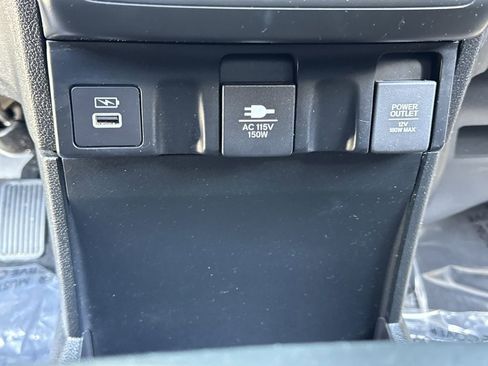 Used 2024 Honda Odyssey Touring image 9