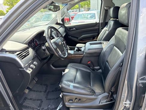 Used 2020 Chevrolet Suburban LT AWD/4WD image 14