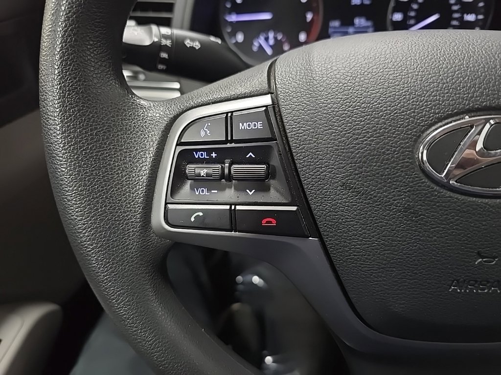 Used 2018 Hyundai Elantra SE FWD image 19