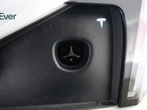 Used 2023 Tesla Model X AWD/4WD image 10