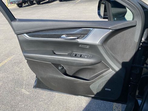 Used 2021 Cadillac XT5 Premium Luxury AWD/4WD image 21