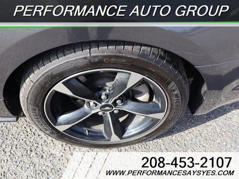 Used 2018 Ford Mustang Coupe image 19