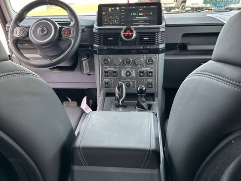 Used 2024 INEOS Grenadier Fieldmaster Edition image 15