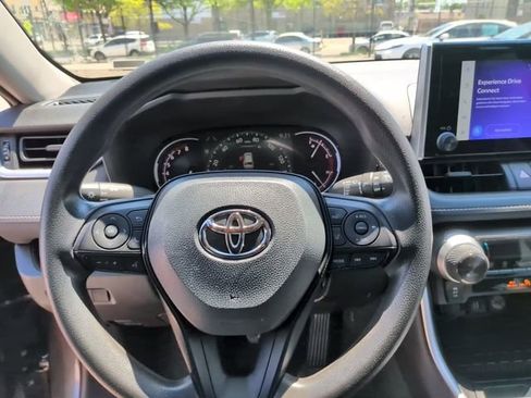 Certified 2025 Toyota RAV4 XLE FWD image 17
