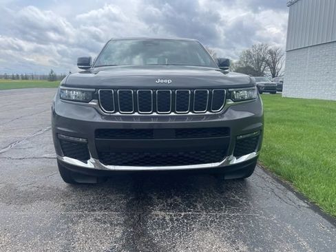 Used 2024 Jeep Grand Cherokee L Limited AWD/4WD image 5