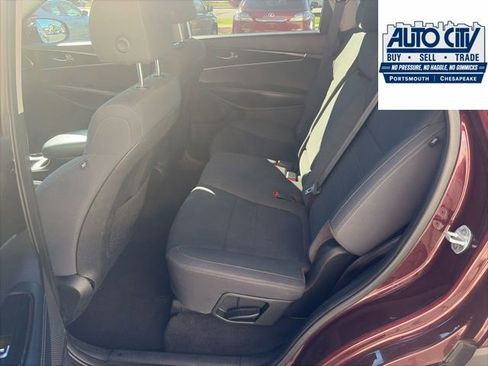 Used 2019 Kia Sorento AWD image 18