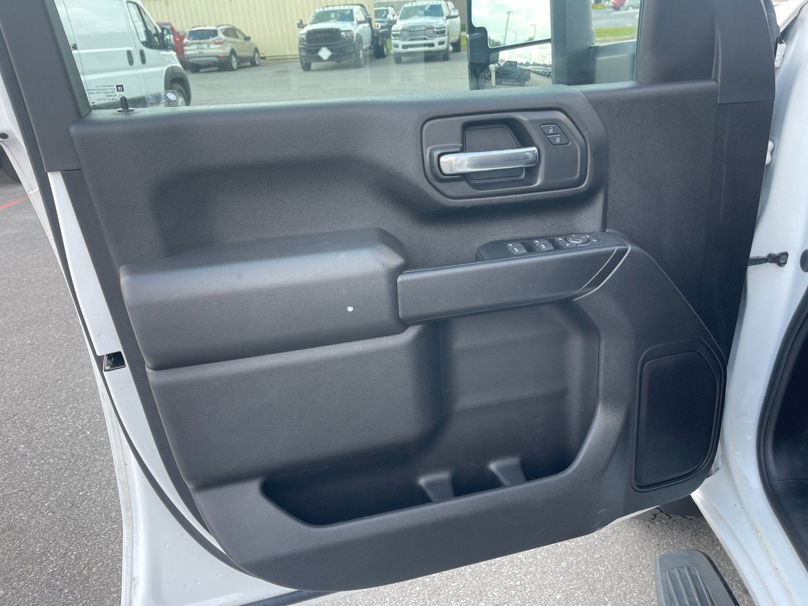 Used 2024 Chevrolet Silverado 2500 Custom w/ Custom Value Package AWD/4WD image 11
