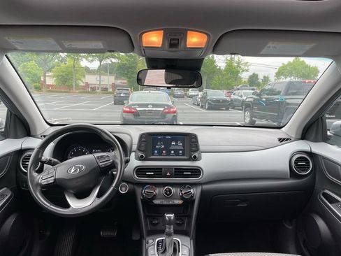 Used 2018 Hyundai Kona SEL w/ SEL Tech Package 02 FWD image 5