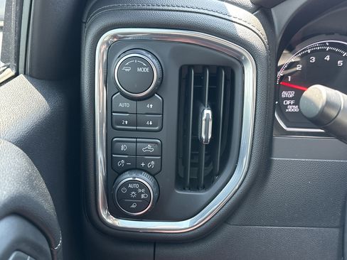 Used 2021 Chevrolet Silverado 1500 LT Trail Boss w/ Convenience Package II image 29