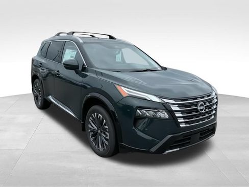 New 2026 Nissan Rogue Platinum AWD/4WD image 3