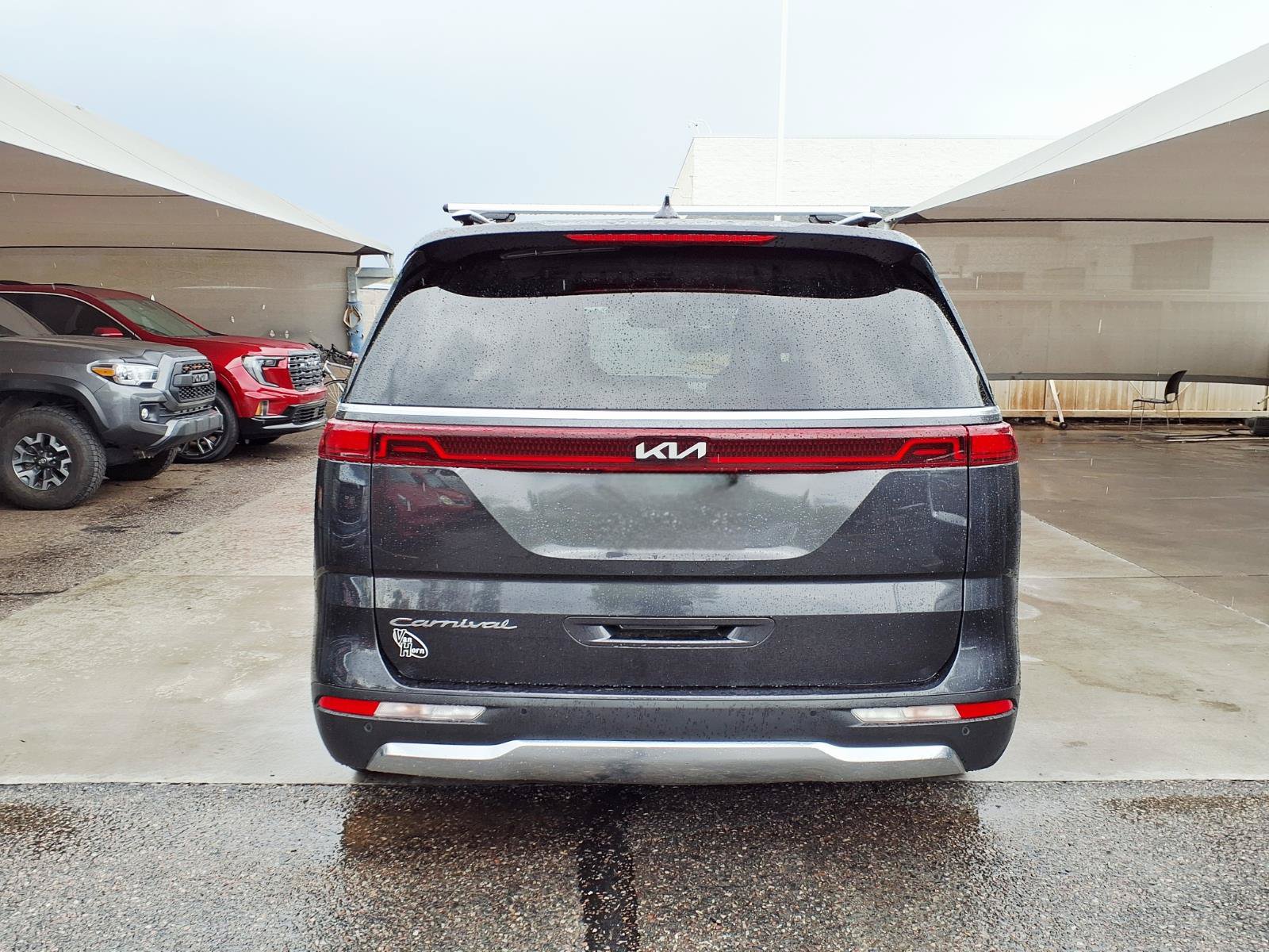 Used 2022 Kia Carnival SX Prestige FWD image 6