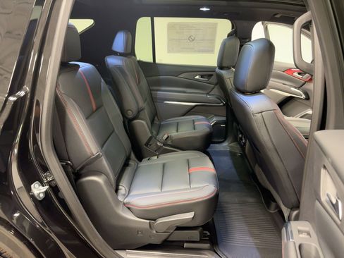 New 2026 Chevrolet Traverse RS w/ LPO, Floor Liner Package image 30
