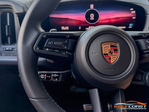 Used 2026 Porsche Cayenne GTS image 36