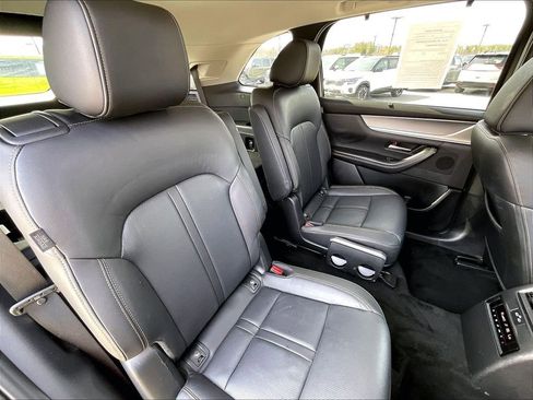 Used 2025 MAZDA CX-90 3.3 Turbo w/ Preferred Package image 15