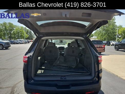 Used 2020 Chevrolet Traverse LT FWD image 27