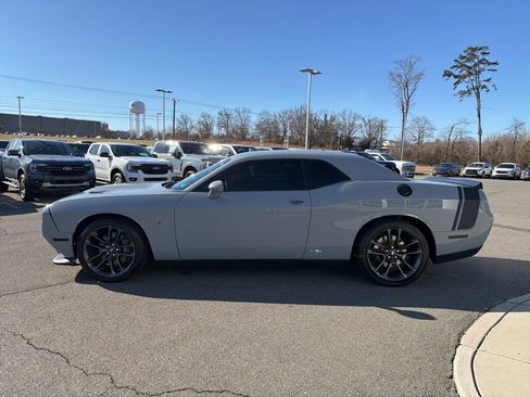 Used 2021 Dodge Challenger R/T Scat Pack w/ Scat Pack Stripe image 6