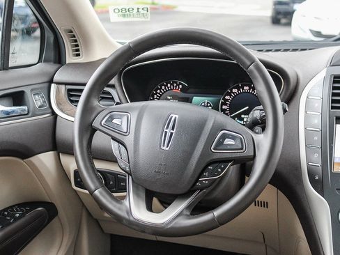 Used 2017 Lincoln MKC Reserve image 15