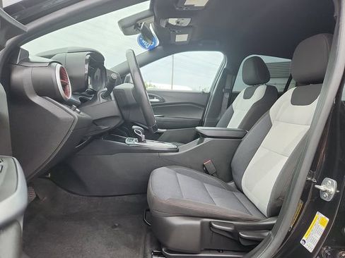 Used 2024 Chevrolet Trax RS w/ Driver Confidence Package FWD image 8