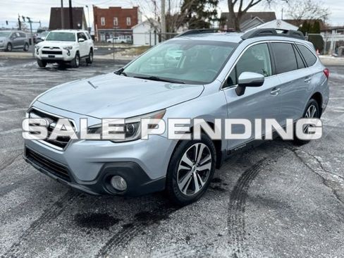 Used 2019 Subaru Outback 2.5i Limited w/ Popular Package #2 image 3