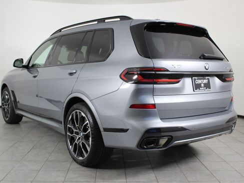 New 2026 BMW X7 xDrive40i w/ M Sport Package image 3