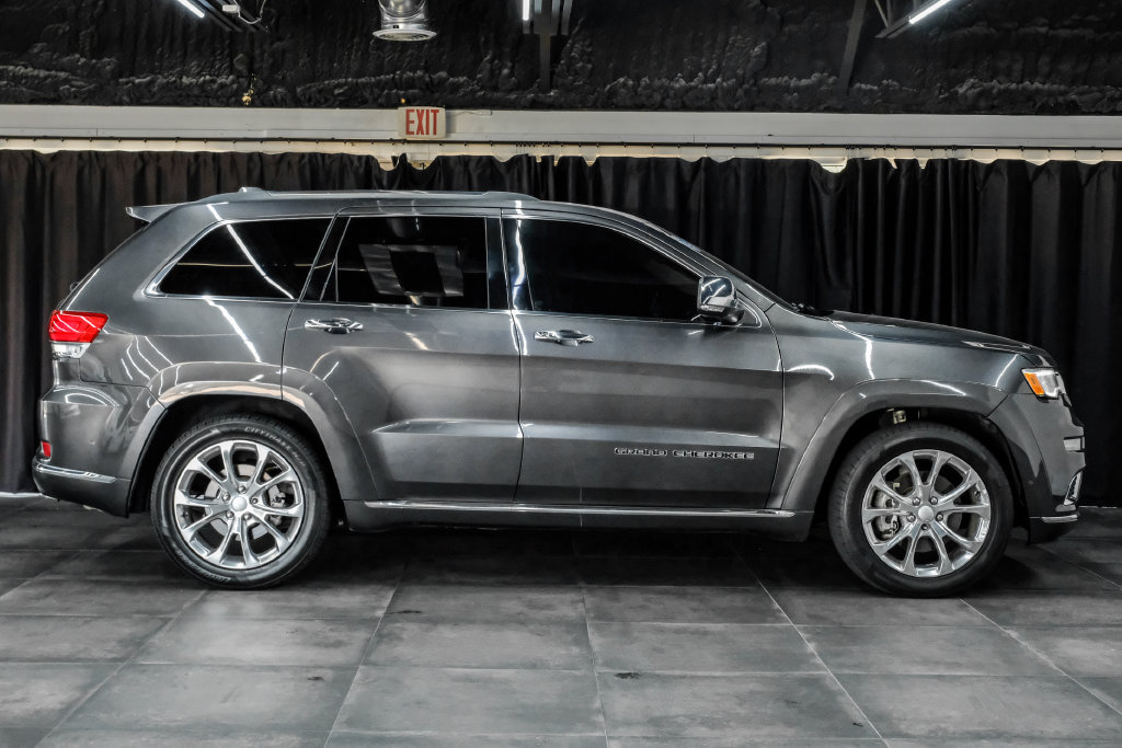 Used 2021 Jeep Grand Cherokee Summit AWD/4WD image 8