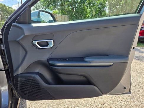 Used 2025 Kia K4 LXS image 27