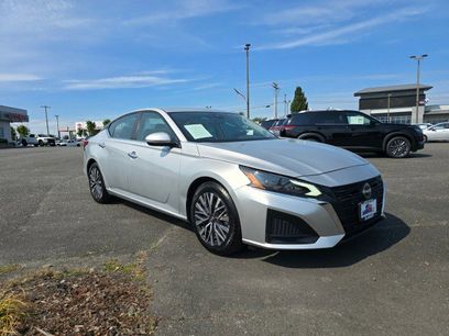 Used 2023 Nissan Altima 2.5 SV