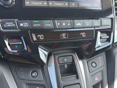 Used 2024 Honda Odyssey EX image 19